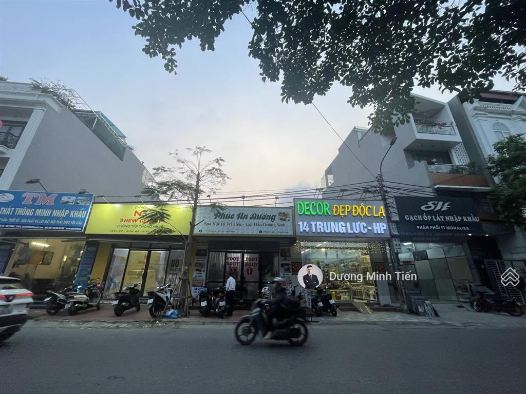 100m2 đất mặt đường trung lực  ngang 5m  điểm đẹp kinh doanh tốt