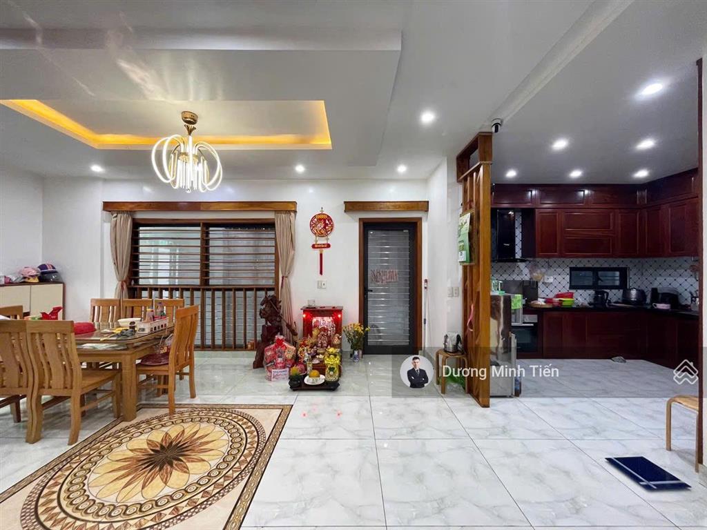 Biệt thự khu sao đỏ 732 ngô gia tự  136m2 ngang 12m  đường 12m