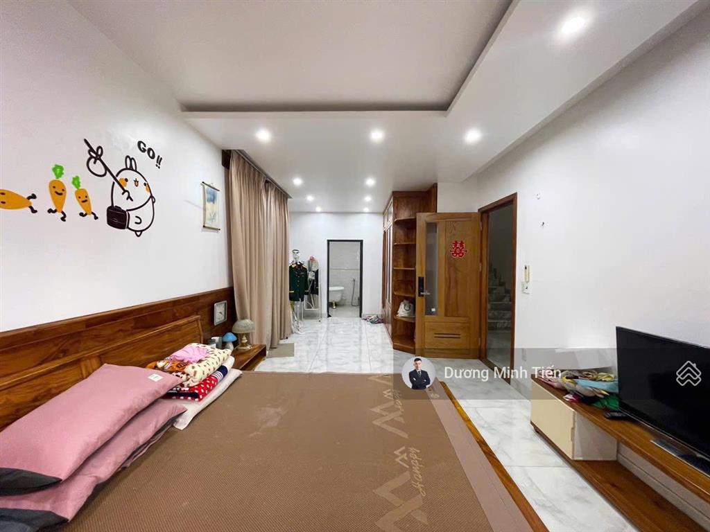 Biệt thự khu sao đỏ 732 ngô gia tự  136m2 ngang 12m  đường 12m