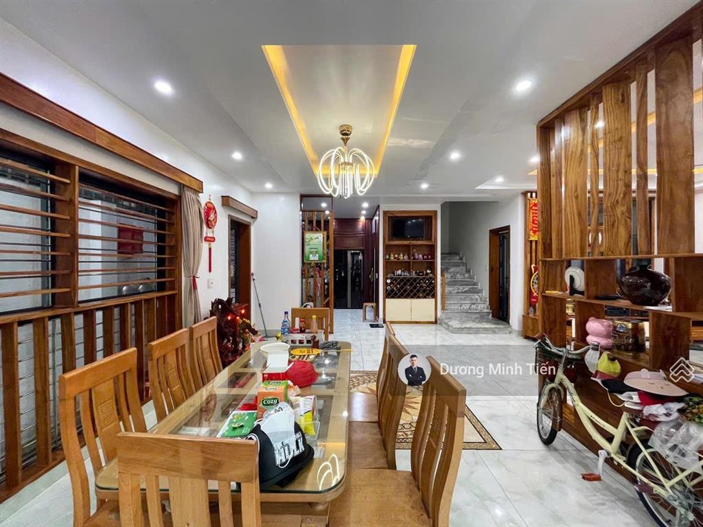 Biệt thự khu sao đỏ 732 ngô gia tự  136m2 ngang 12m  đường 12m