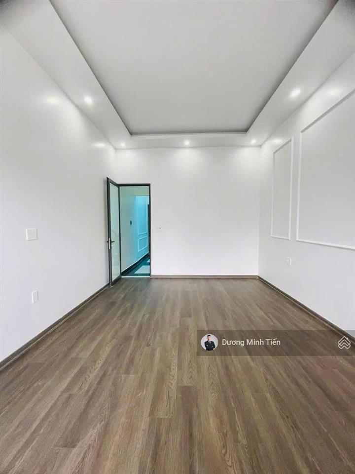Nhà 4 tầng mặt phố nguyễn hữu tuệ gần lê lợi  68m2  điểm đẹp kinh doanh tốt