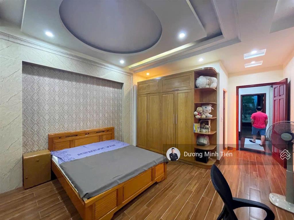 Nhà 4 tầng dân xây phân lô lê hồng phong  81m2 ngang 4.5m  hướng nam