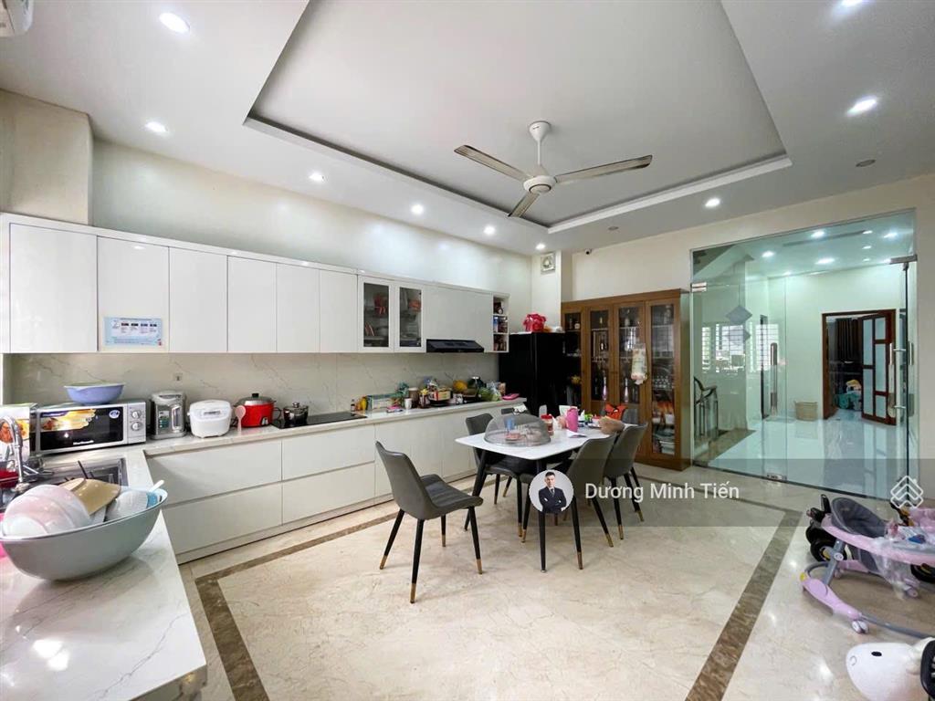 Nhà 4 tầng mặt đường hoàng thế thiện  92m2 ngang 4.6m  nội thất cao cấp