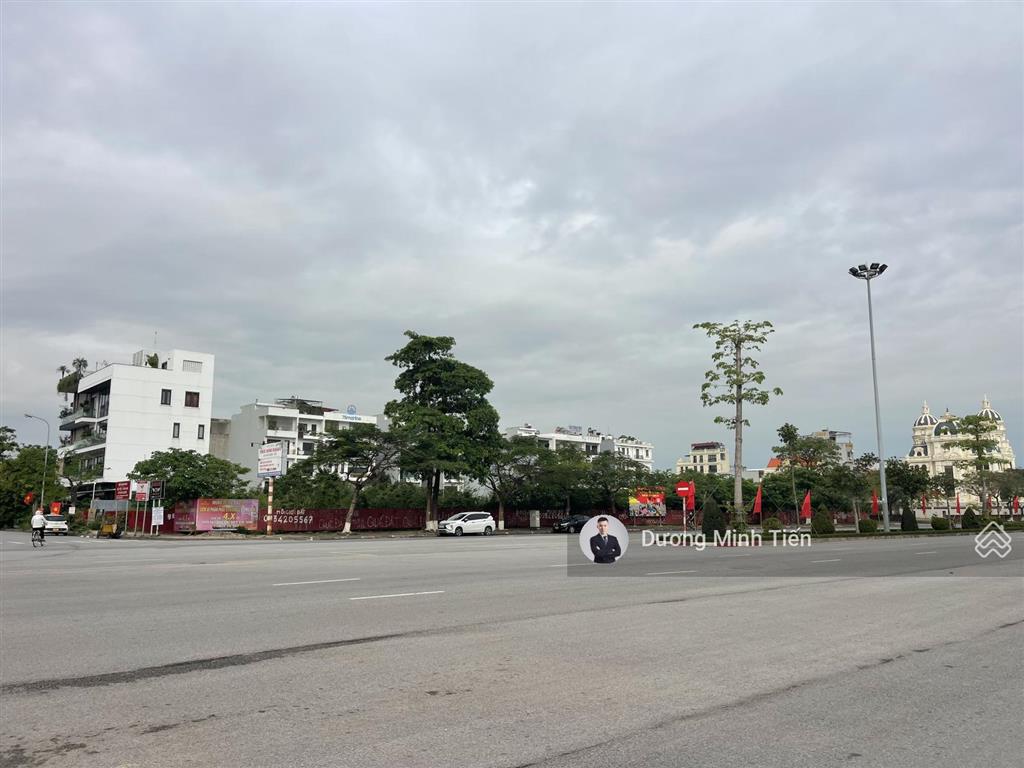 336m2 đất mặt đường lê hồng phong  ngang 12.4m  hướng tây nam