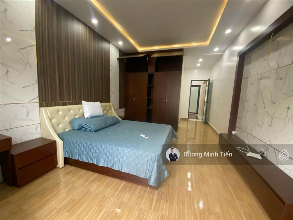 Nhà 4 tầng phân lô văn cao  80m2  đường 12m  đông tứ trạch