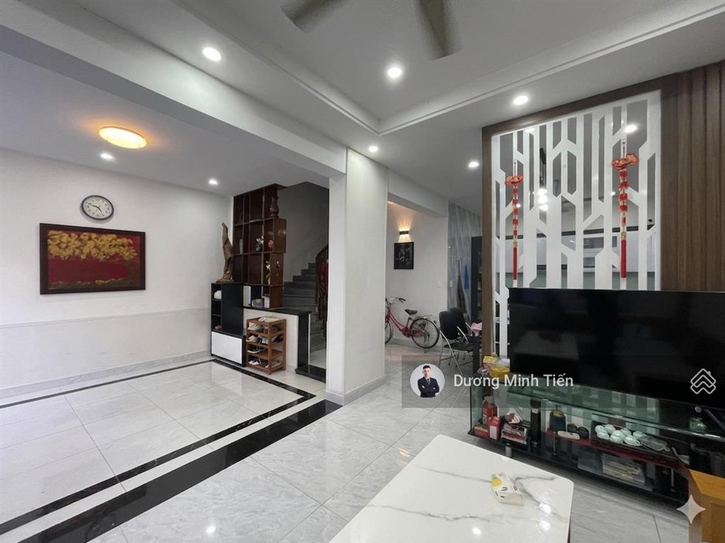 Nhà 3 tầng dân xây tđc tuyến 3 ngô gia tự  64,28m2 ngang 7,3m  giá cực tốt