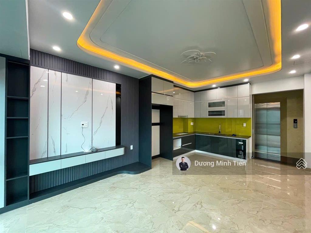 Nhà 6,5 tầng thang máy tuyến 2 lê hồng phong sau lạc hồng  40m²  đường 13,5m