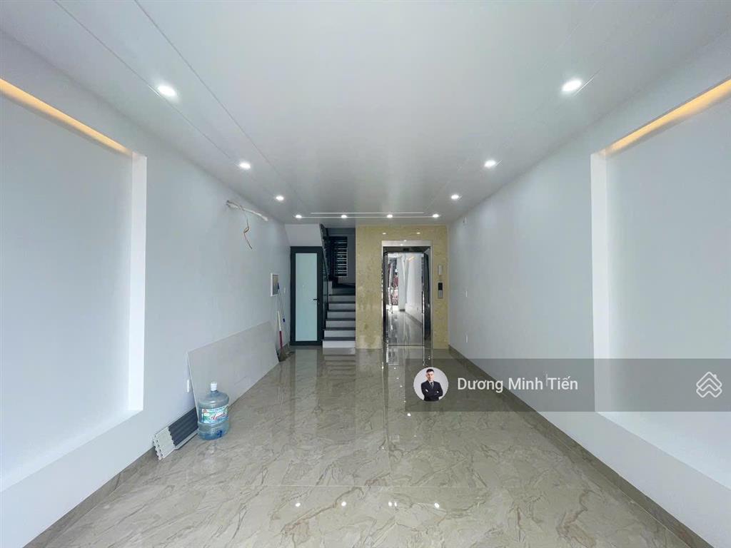 Nhà 6,5 tầng thang máy tuyến 2 lê hồng phong sau lạc hồng  40m²  đường 13,5m
