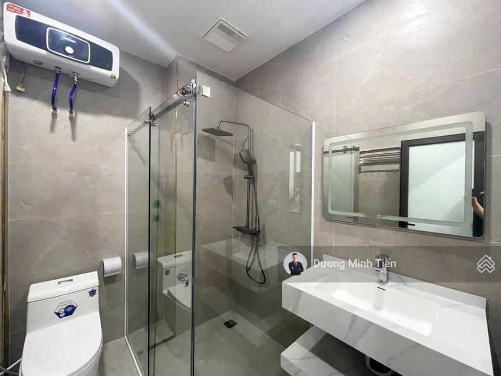 Nhà 6,5 tầng thang máy tuyến 2 lê hồng phong sau lạc hồng  40m²  đường 13,5m