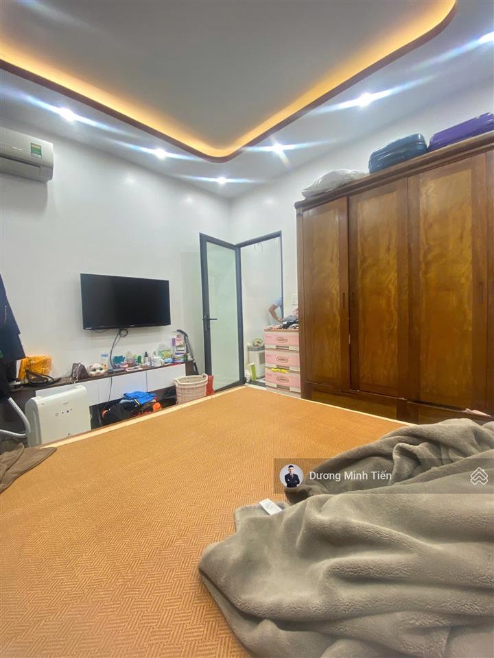 Nhà 4 tầng dân xây tđc cây đa  40m2  đường 11m