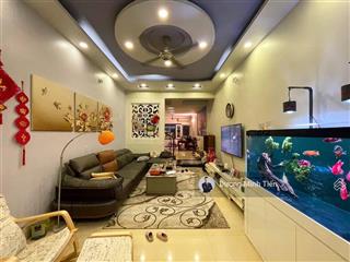 Nhà 3 tầng mặt đường nguyễn bỉnh khiêm gần doji  84m2 ngang 4.2m  đông nam
