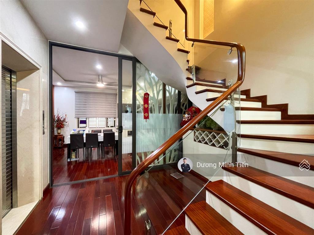 Nhà 6 tầng thang máy lô 26 lê hồng phong  82.5m2 ngang 5.5m  đường 15m