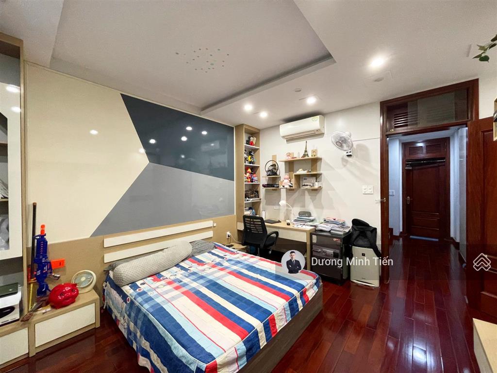 Nhà 6 tầng thang máy lô 26 lê hồng phong  82.5m2 ngang 5.5m  đường 15m