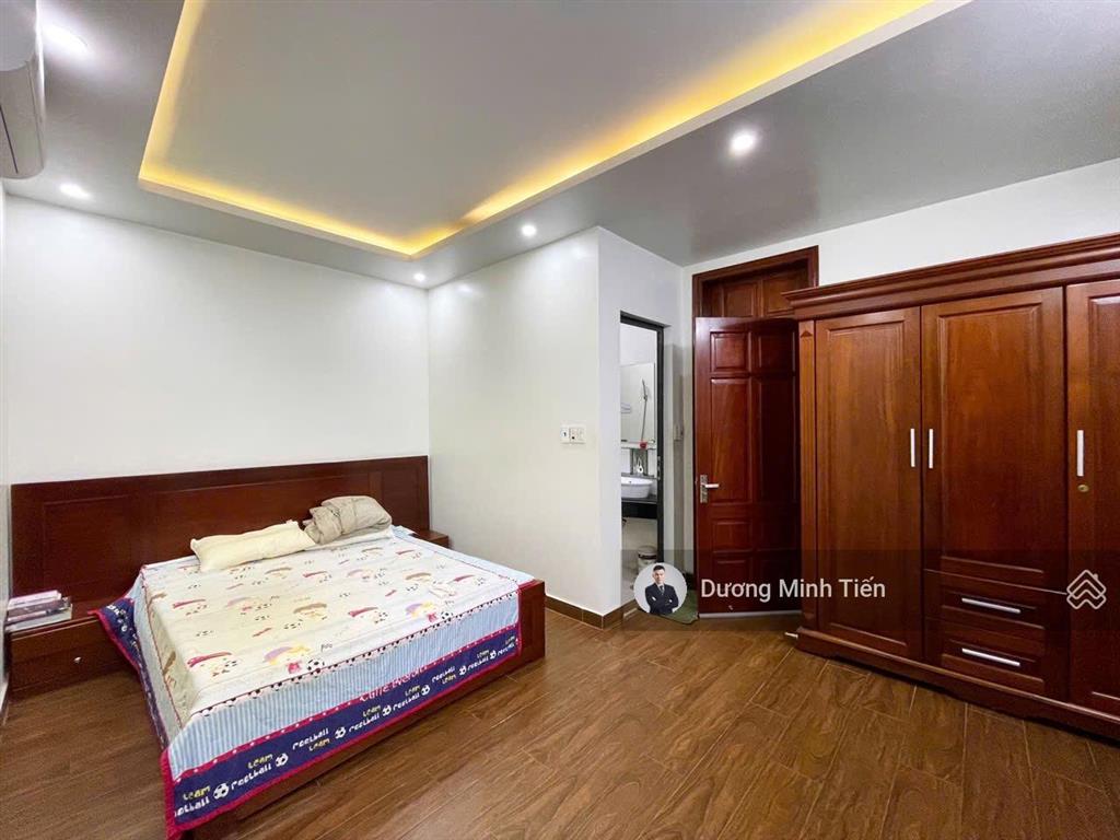 Nhà 6 tầng thang máy lô 26 lê hồng phong  82,5m2 ngang 5,5m  nội thất cao cấp