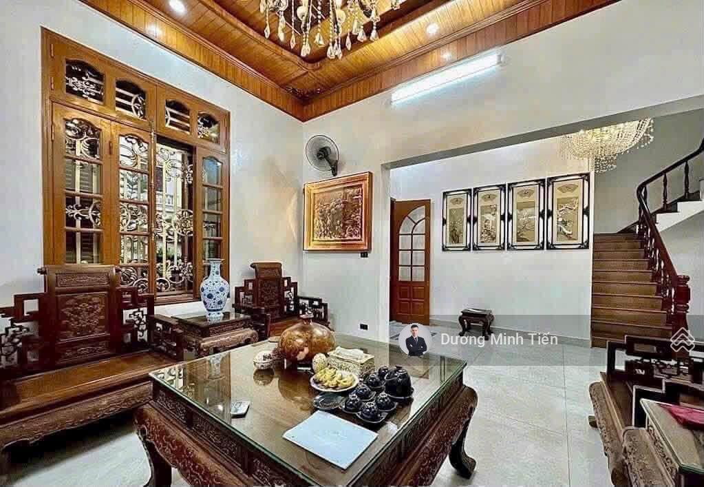 Biệt thự tuyến 2 lạch tray  111m2 ngang 10m  đường 8m