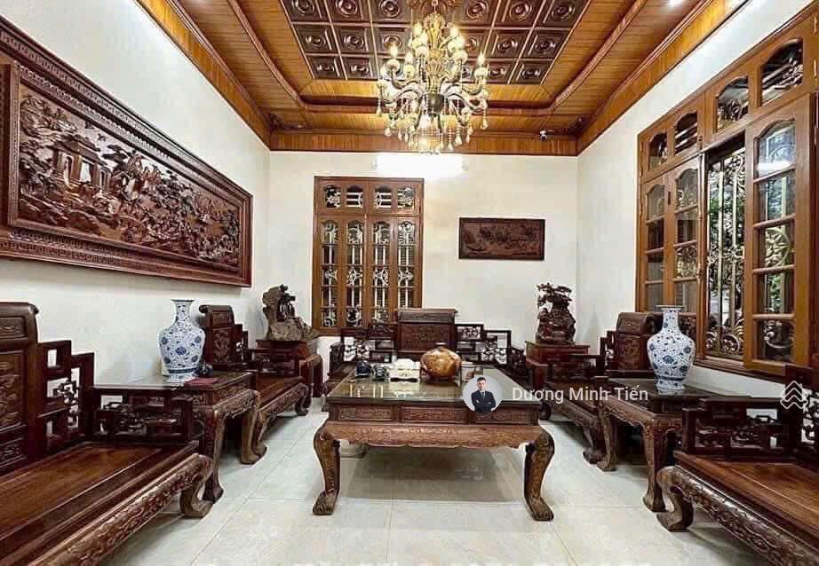 Biệt thự tuyến 2 lạch tray  111m2 ngang 10m  đường 8m