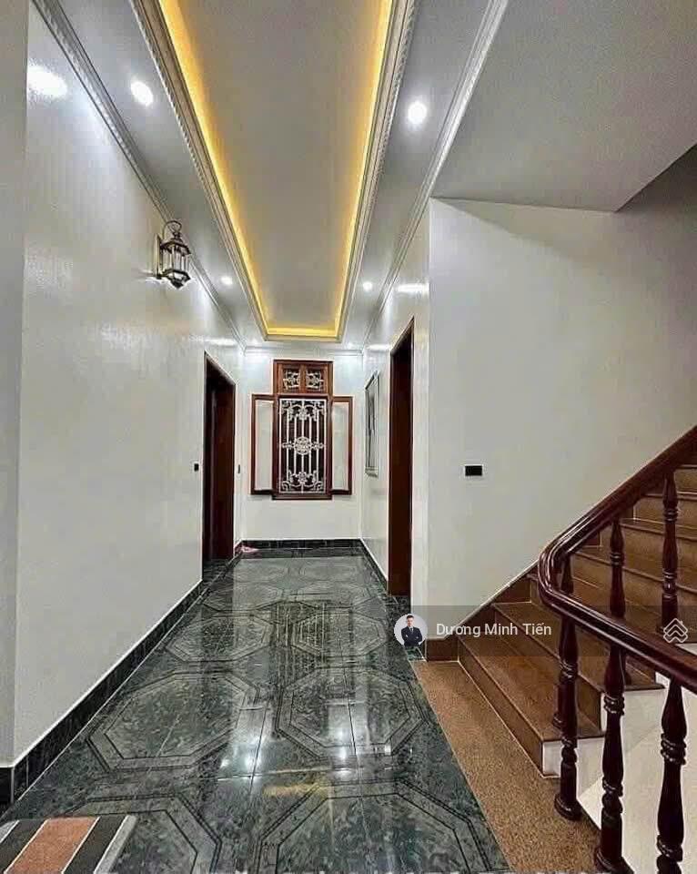 Biệt thự tuyến 2 lạch tray  111m2 ngang 10m  đường 8m