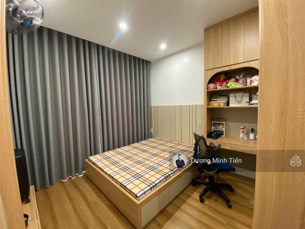 Nhà 3 tầng dân xây phân lô văn cao  77m2 ngang 7m  đông nam