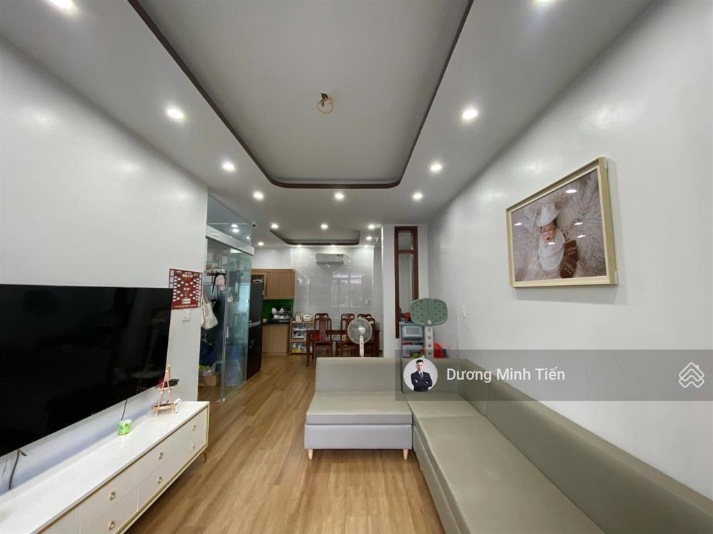 Nhà 3 tầng dân xây phân lô văn cao  77m2 ngang 7m  đông nam