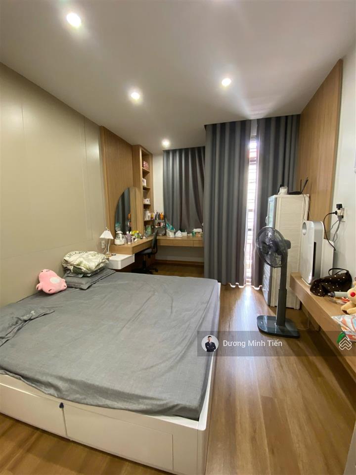 Nhà 3 tầng dân xây phân lô văn cao  77m2 ngang 7m  đông nam