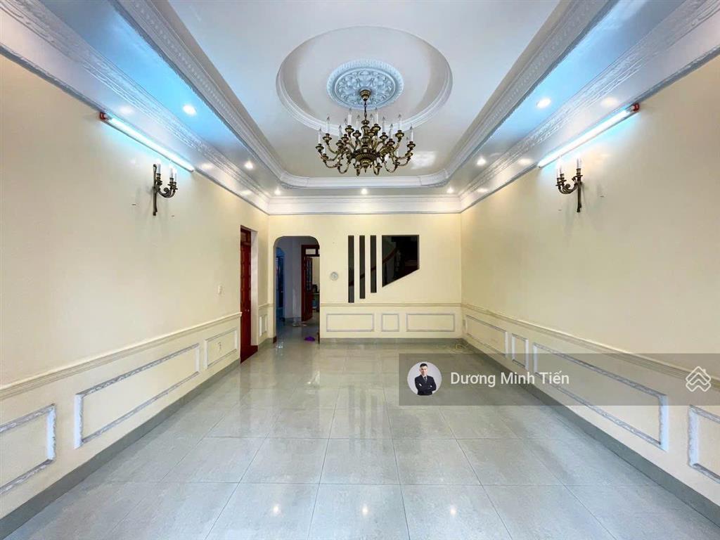 Biệt thự 3 tầng khu phân lô văn cao  180m2 ngang 9m  đường 12m