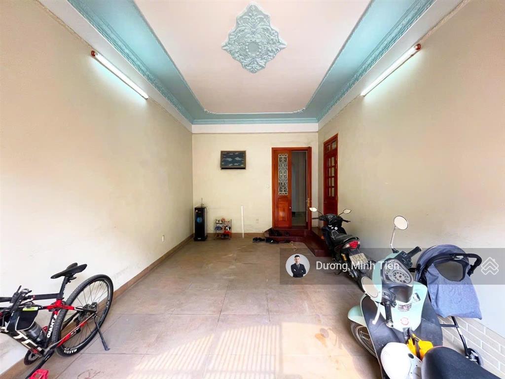 Biệt thự 3 tầng khu phân lô văn cao  180m2 ngang 9m  đường 12m