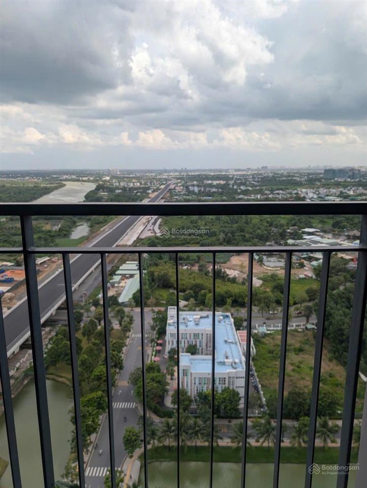Giá phù hợp thị trường 2pn59m2 2tỷ750 full nội thất toà s5.01 vinhomes grand park  0935 378 ***