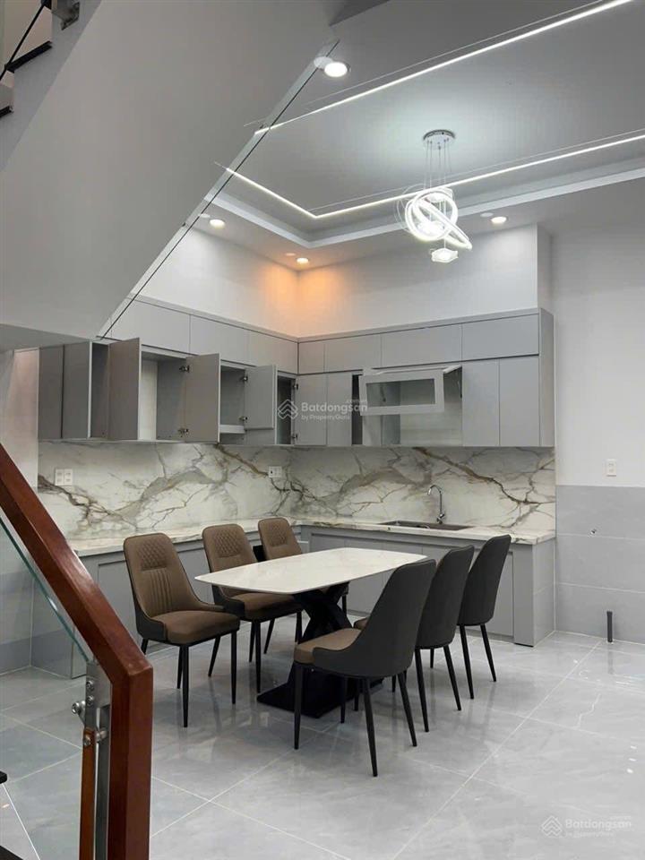 Nhà mới hoàn thiện trệt lầu gần ngã tư chiêu liêu, dĩ an