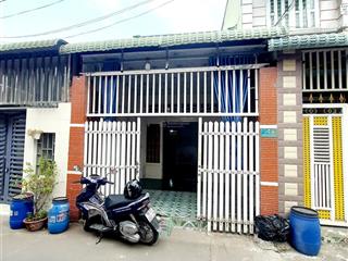 Nhà cấp 4 gác lửng giá rẻ sát bên chợ dĩ an  hẻm xe hơi thông