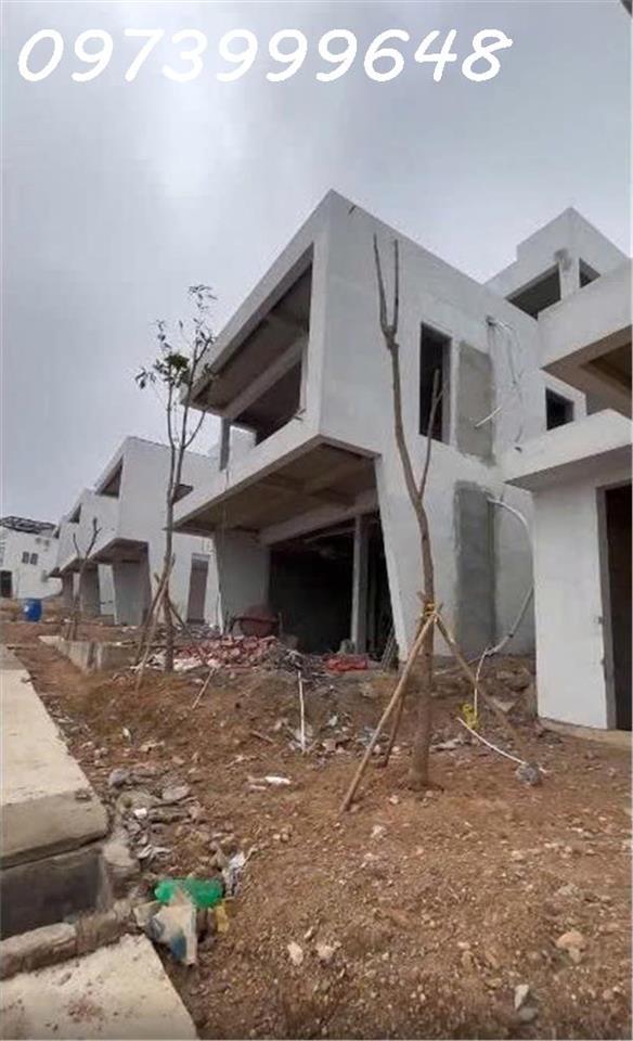 Bán biệt thự view núi & thung lũng Ivory Hòa Bình, 3 tầng, 250m² - Vị trí đẹp nhất Manila