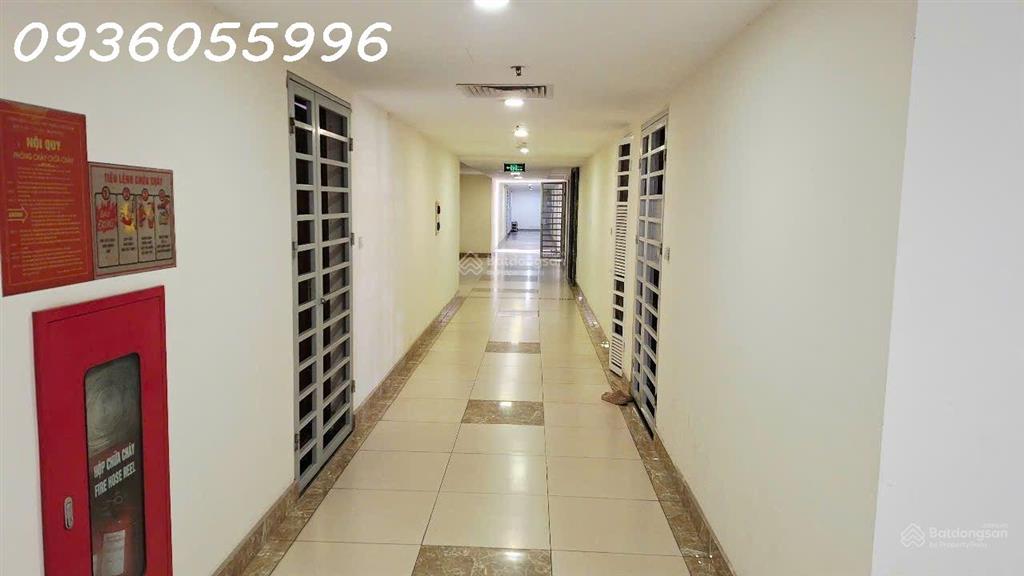 Chính chủ bán nhà căn góc 2 mặt tiền 113m gần chợ Định Công, sổ đỏ riêng, giá thương lượng