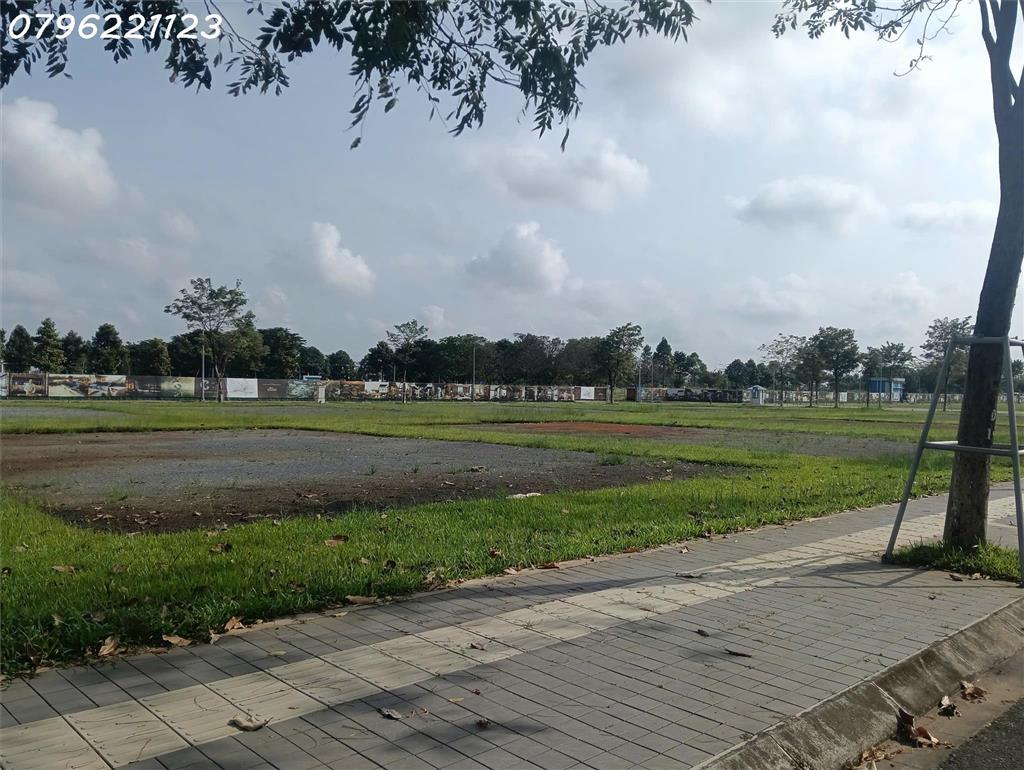 Bán đất tại Ấp Yên Ngựa, ĐT 744, Định Thành, 10 tỷ, DT 1800 m2, giá đầu tư