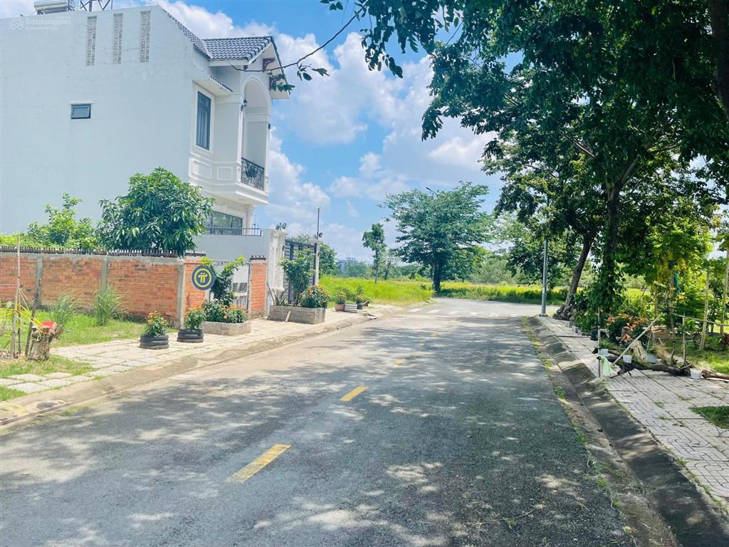 Giảm 100tr! bán nhanh lô đất long hưng city giá hời 2 tỷ 550tr sổ sẳn, 100m nở hậu gần sông thoáng
