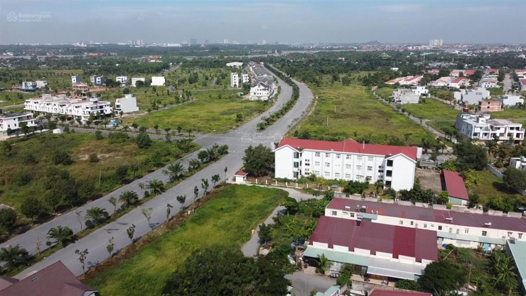 Dreamland city bán đất long hưng 2 mặt tiền nở hậu đường lớn 21m, cách trục chính 70m sang aqua