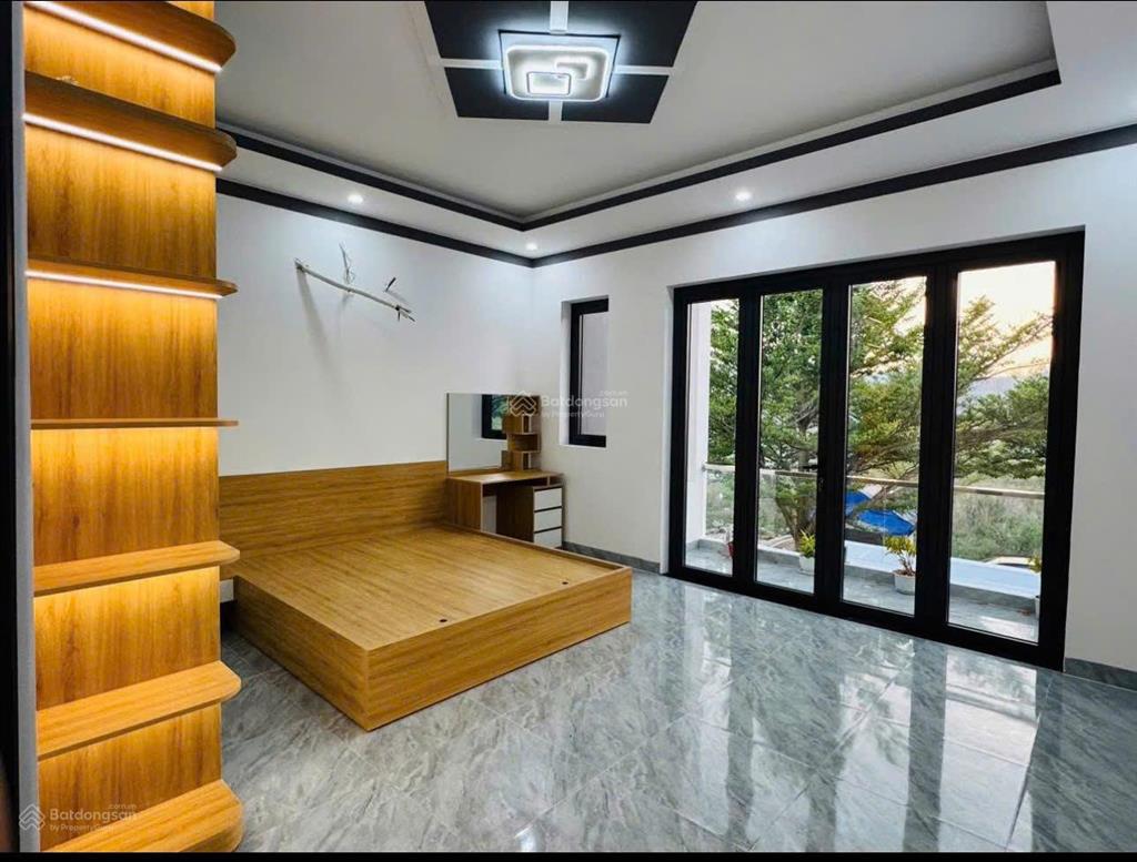 Cần bán căn nhà trệt lầu mẫu mới tại đường n16 sát cổng khu đô thị mỹ phước 3