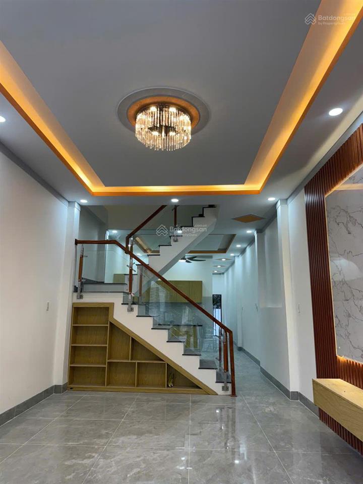 Cần bán căn nhà trệt lầu mẫu mới tại đường n16 sát cổng khu đô thị mỹ phước 3