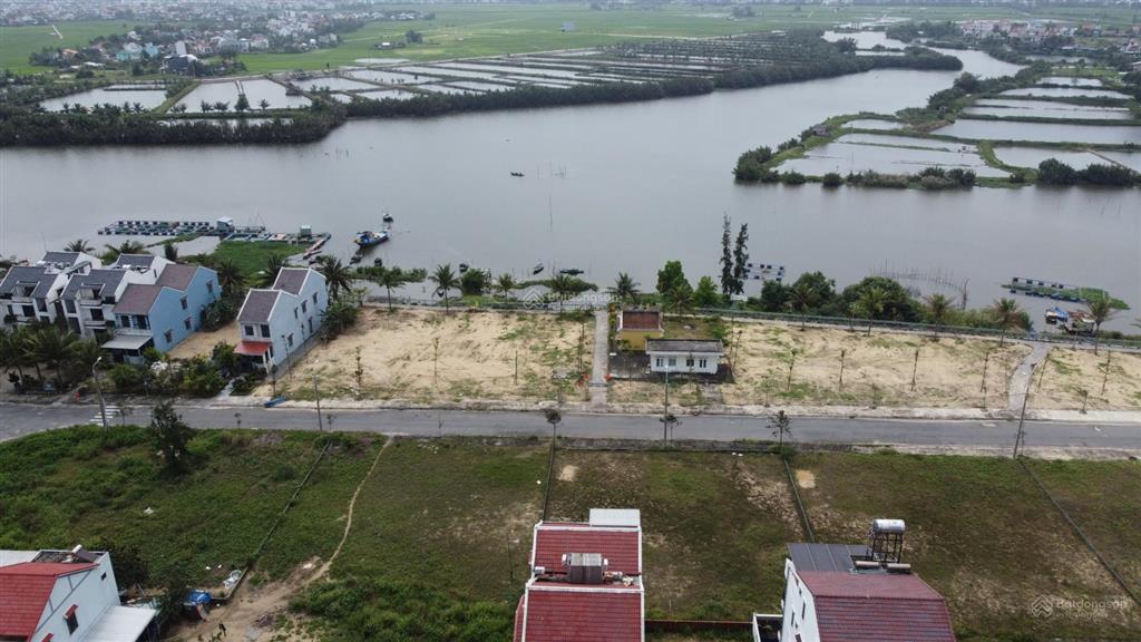 Cần bán lô đất tuyệt đẹp đường mẹ thứ xây villas thì tuyệt đẹp