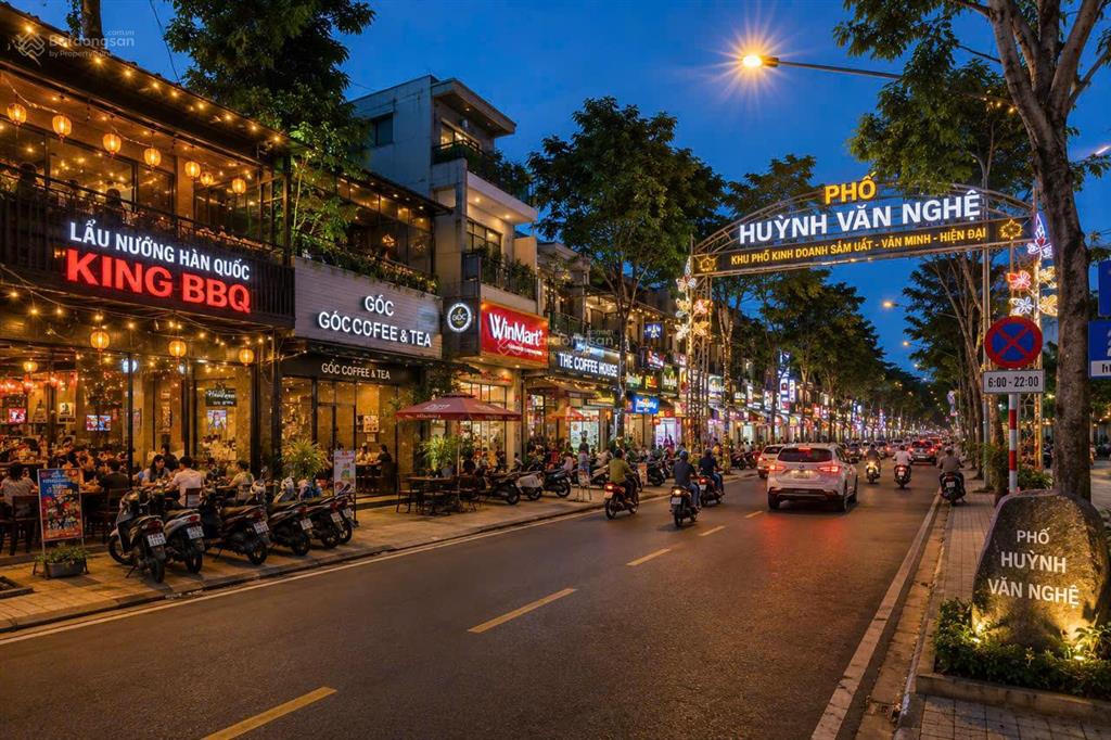 Bán lô góc 2 mặt tiền trung tâm của trung tâm đường huỳnh văn nghệ khu làng đại học đà nẵng
