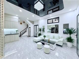 Bán nhà hàng hiếm  lô góc  5 tầng thang máy  full nội thất  10 m ra oto tránh kinh doanh