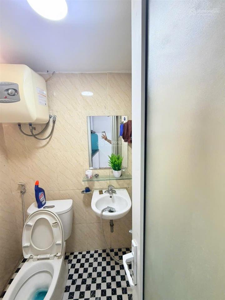 Bán rẻ ccmn nguyễn trãi 2pn 1wc dt50m2 giá 2tỷ250 đầy đủ nội thất cái dọn về ở luôn