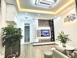 Chính chủ cần bán ccmn quan hoa cầu giấy căn siêu đẹp và mới dt 55m2