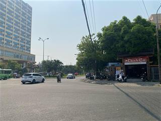 Bán đất sxkd 3 mặt tiền ngã tư hùng vương  huỳnh thúc kháng