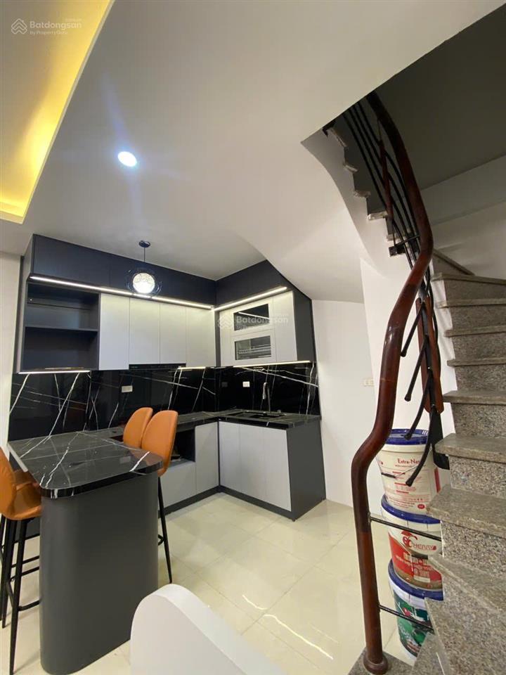 Bán nhà ngọc thụy, long biênnhà mới đẹp, full nội thất, ô tô qua cổng  0934 035 *** hải giang