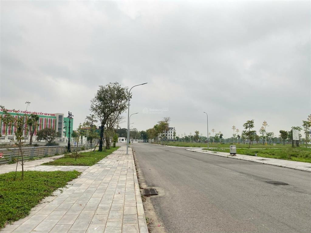 Siêu phẩm liền kề view hồ đầm vạc sát trường newton giá cực tốt