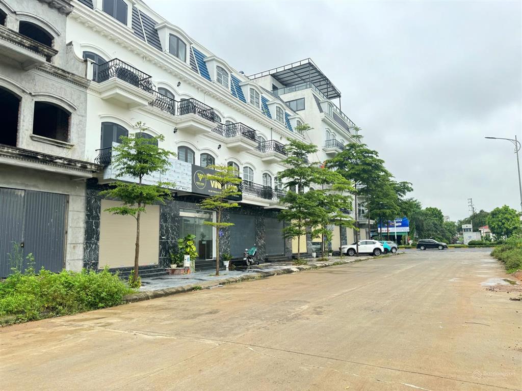 Liền kề sẵn nhà 3.5 tầng dự án chợ trung tâm thương mại tích sơn