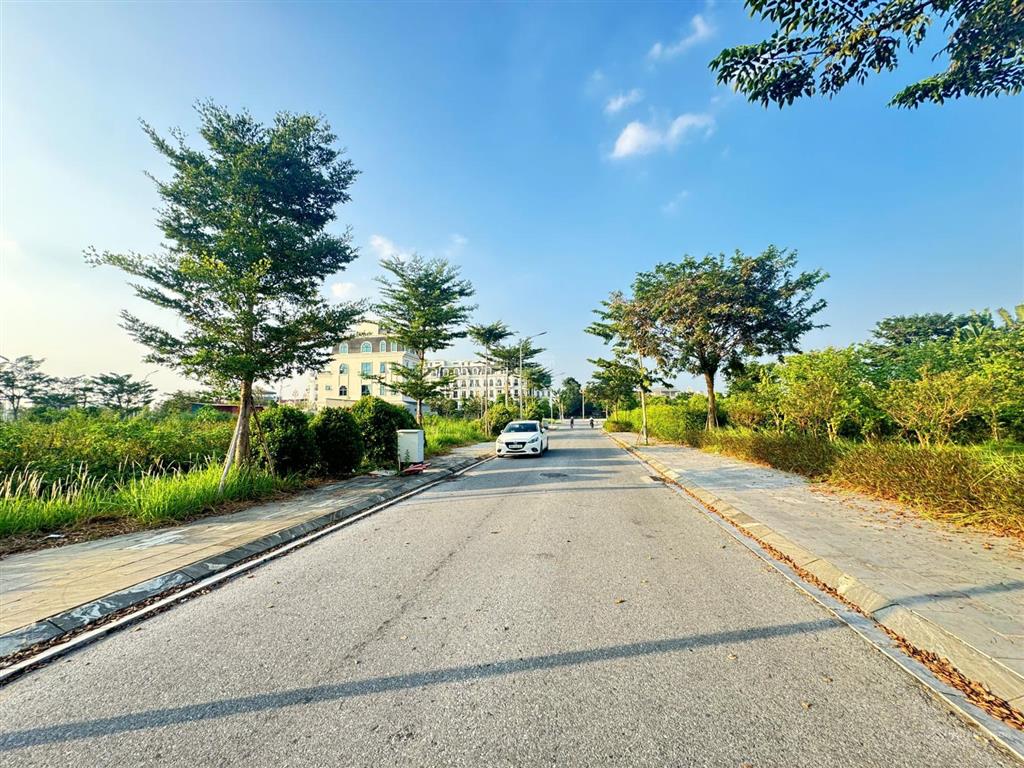 Đất biệt thự song lập siêu gần hồ, giá tốt khu đô thị sinh thái bắc đầm vạc