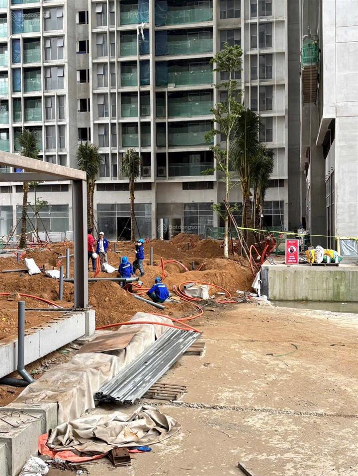 42.2m2 1pn tầng đẹp view bể bơi giá 3.770 bao phí   0946 578 *** để nhận ptg