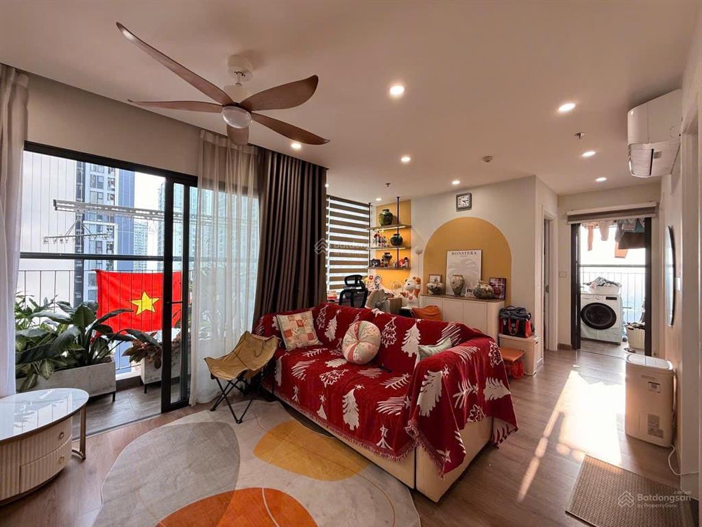 Căn 2pn+ toà i1 tầng trung, 64m² tt full đồ đẹp 5.3 tỉ tv, ban công đông nam  0946 578 ***