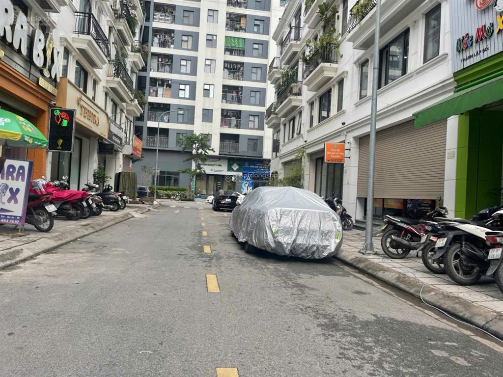 Bán căn góc sẻ khe, shophouse sông hồng gia lâm giá 21,5 tỷ