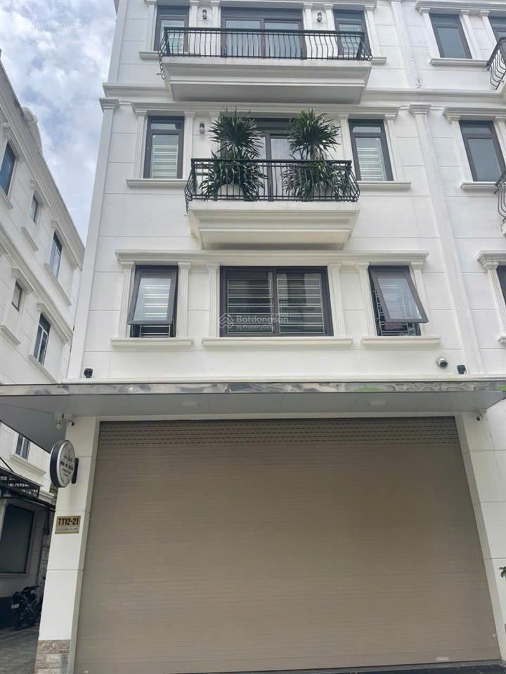 Bán căn góc sẻ khe, shophouse sông hồng gia lâm giá 21,5 tỷ